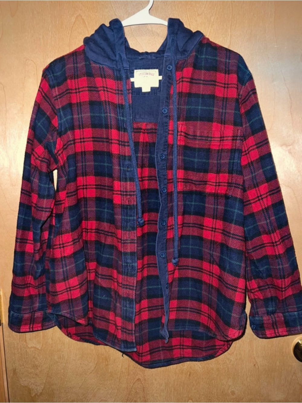 Y2K American Eagle Outfitters Red and Navy Plaid Hooded Shirt Jacket